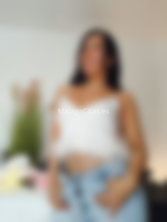 Sophie, masajista colombiana . 614577680. Citas en MÁLAGA, MÁLAGA. www.malagacitas.es.