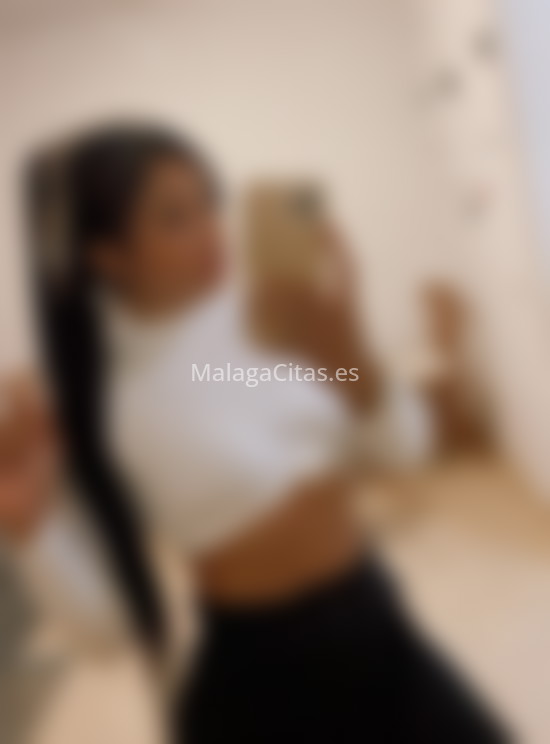 Cloe, jovencita alegre y divertida. 641360942. Citas en MÁLAGA, MÁLAGA. www.malagacitas.es.