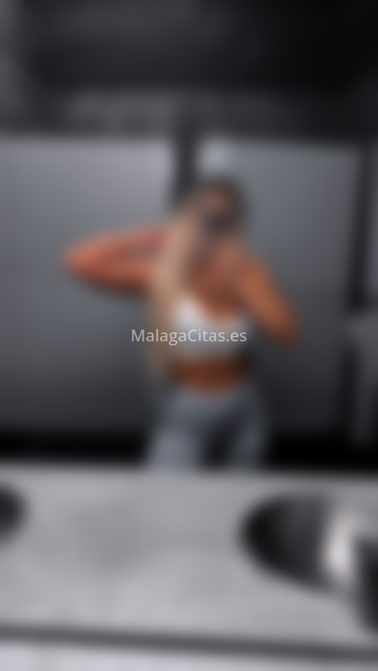 Cloe, brasileña 27 años. 610187885. Citas en MÁLAGA, MÁLAGA. www.malagacitas.es.