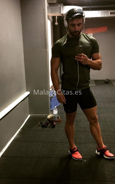 Carlos, chico vallisoletano . 691586607. Citas en MÁLAGA, MÁLAGA. www.malagacitas.es.