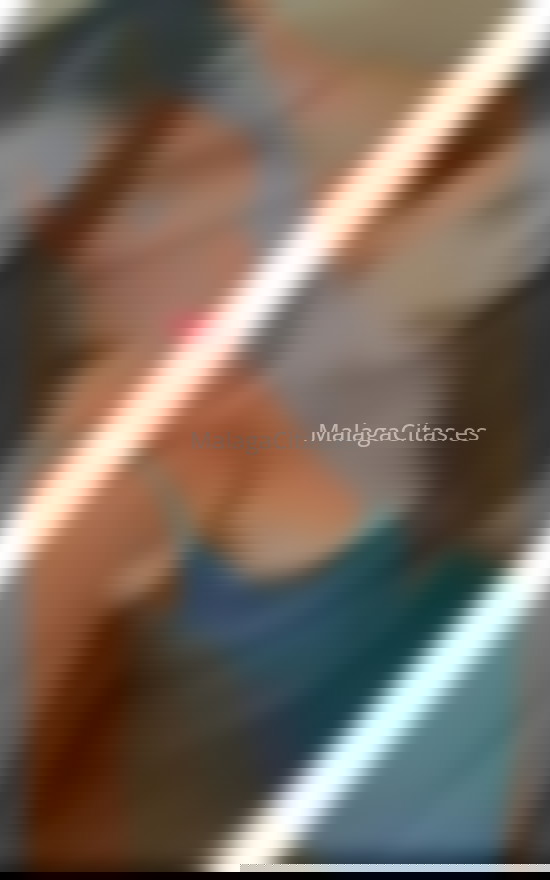 Sofi, joven brasileña . 698920626. Citas en MÁLAGA, MÁLAGA. www.malagacitas.es.
