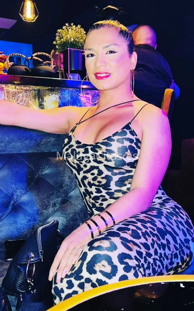 Raxel, trans enrollada. 632315650. Citas en MÁLAGA, MÁLAGA. www.malagacitas.es.