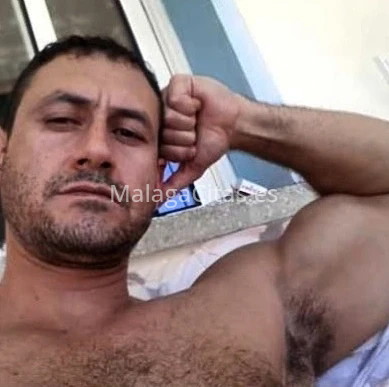 Anderson, hombre brasileño cachas. 641632040. Citas en MÁLAGA, MÁLAGA. www.malagacitas.es.