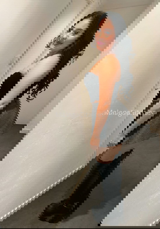 Violeta, jovencita colombiana. 631128392. Citas en MÁLAGA, MÁLAGA. www.malagacitas.es. Violeta, jovencita colombiana. 631128392. Citas en MÁLAGA, MÁLAGA. www.malagacitas.es.