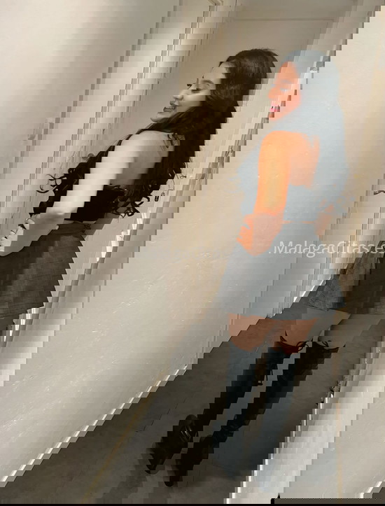 Violeta, jovencita colombiana. 631128392. Citas en MÁLAGA, MÁLAGA. www.malagacitas.es. Violeta, jovencita colombiana. 631128392. Citas en MÁLAGA, MÁLAGA. www.malagacitas.es.