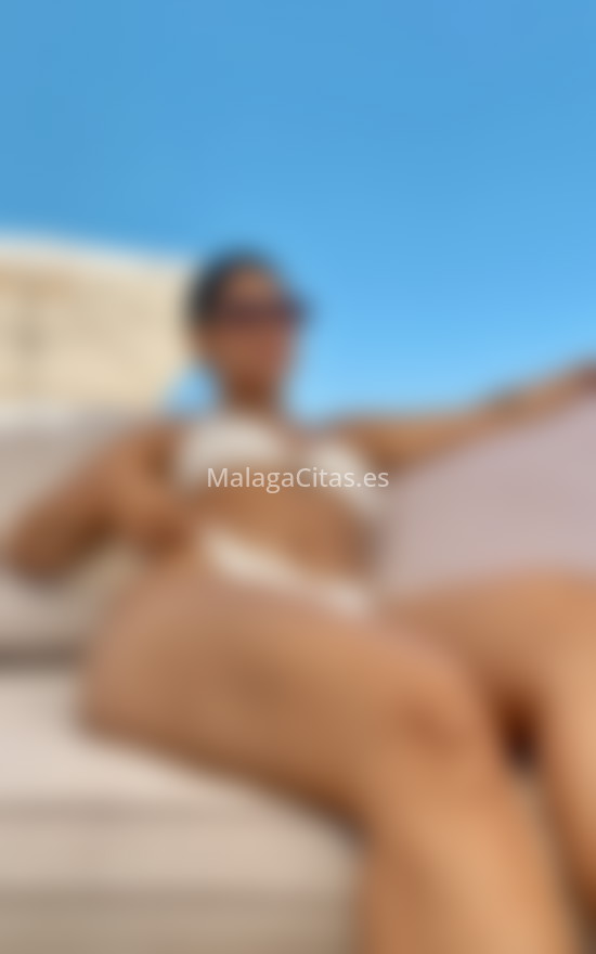 Elena, joven y bonita latina. 607040001. Citas en MÁLAGA, MÁLAGA. www.malagacitas.es.