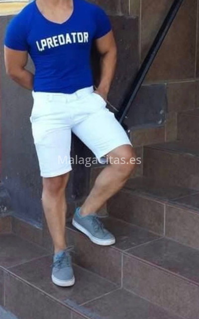 Mathias, joven latino. 633385994. Citas en MÁLAGA, MÁLAGA. www.malagacitas.es.