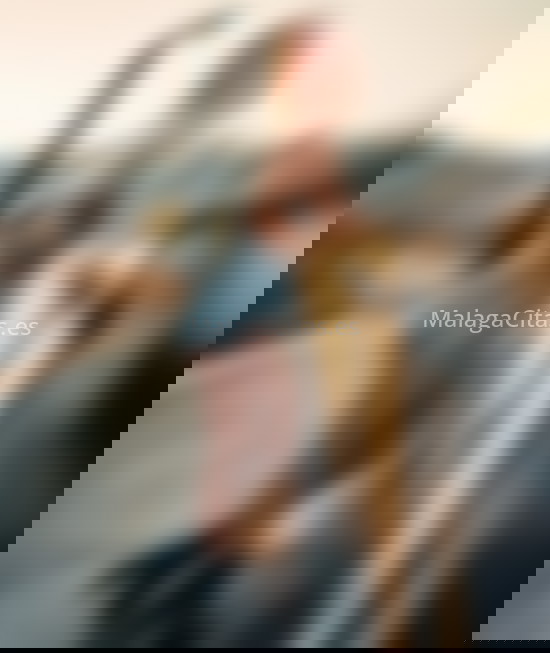 Lucía, de paso por la ciudad. 695689942. Citas en MÁLAGA, MÁLAGA. www.malagacitas.es.