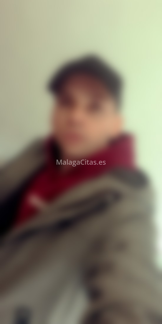 Cristian, chico cubano . 603595356. Citas en MÁLAGA, MÁLAGA. www.malagacitas.es.
