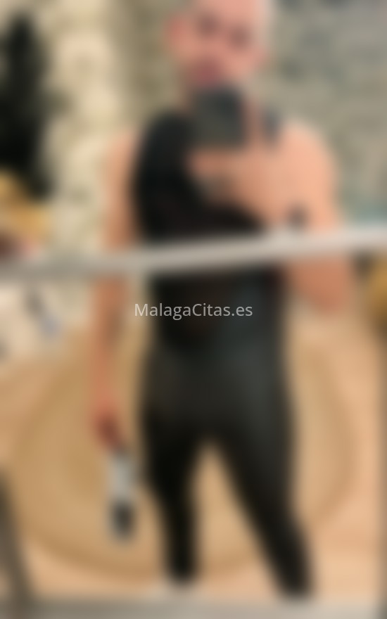 Santiago, latino. 612553224. Citas en MÁLAGA, MÁLAGA. www.malagacitas.es.