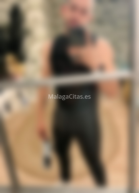 Santiago, latino. 612553224. Citas en MÁLAGA, MÁLAGA. www.malagacitas.es.