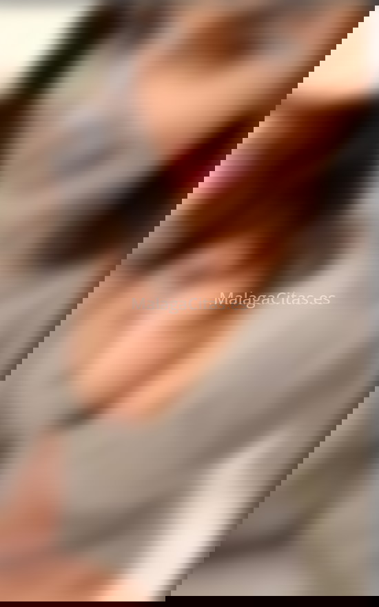 Andrea, morena atractiva. 611325664. Citas en MÁLAGA, MÁLAGA. www.malagacitas.es.