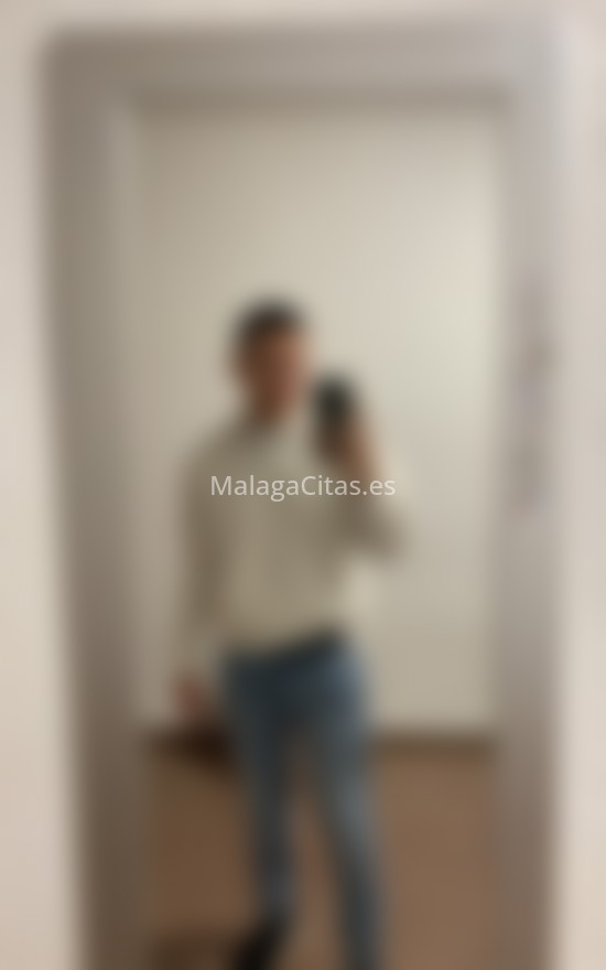Gian Carlo, joven colombiano. 641027188. Citas en MÁLAGA, MÁLAGA. www.malagacitas.es.