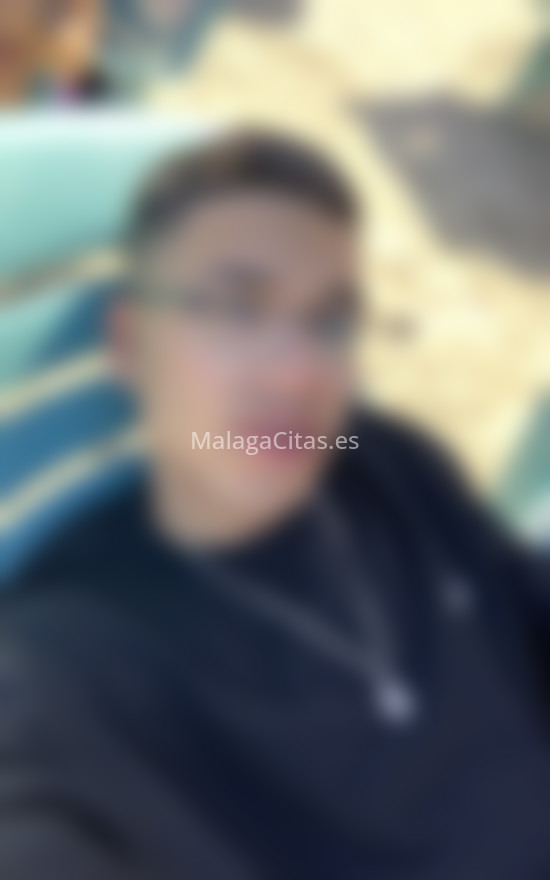Aron, de paso por la ciudad. 691248835. Citas en MÁLAGA, MÁLAGA. www.malagacitas.es.