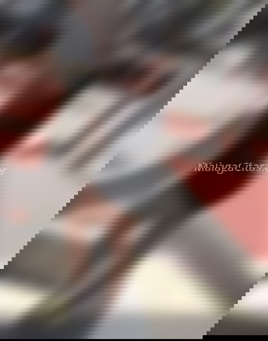 Sofia, chica de Colombia muy sociable. 677439583. Citas en MÁLAGA, MÁLAGA. www.malagacitas.es.