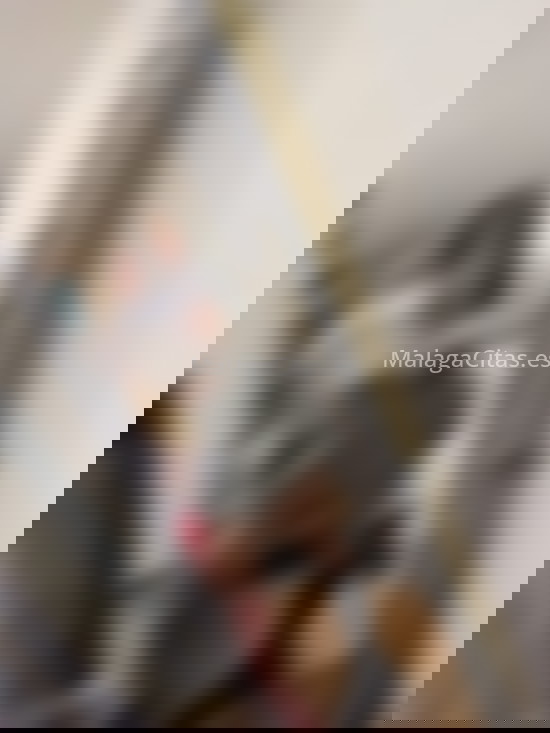 Sofia, chica de Colombia muy sociable. 677439583. Citas en MÁLAGA, MÁLAGA. www.malagacitas.es.