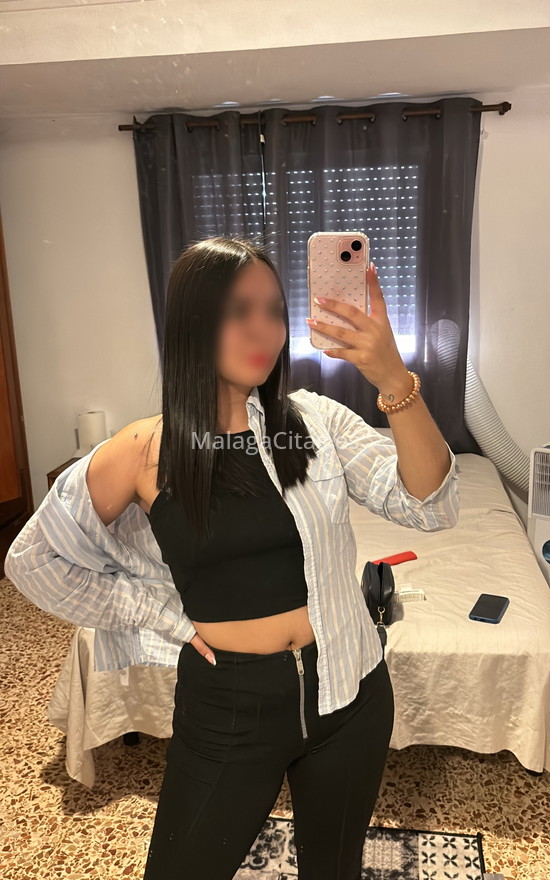 Valeria, latina cariñosa. 633566250. Citas en MÁLAGA, MÁLAGA. www.malagacitas.es.