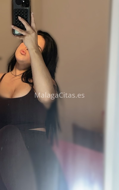 Olivia, joven latina. 612211528. Citas en MÁLAGA, MÁLAGA. www.malagacitas.es.