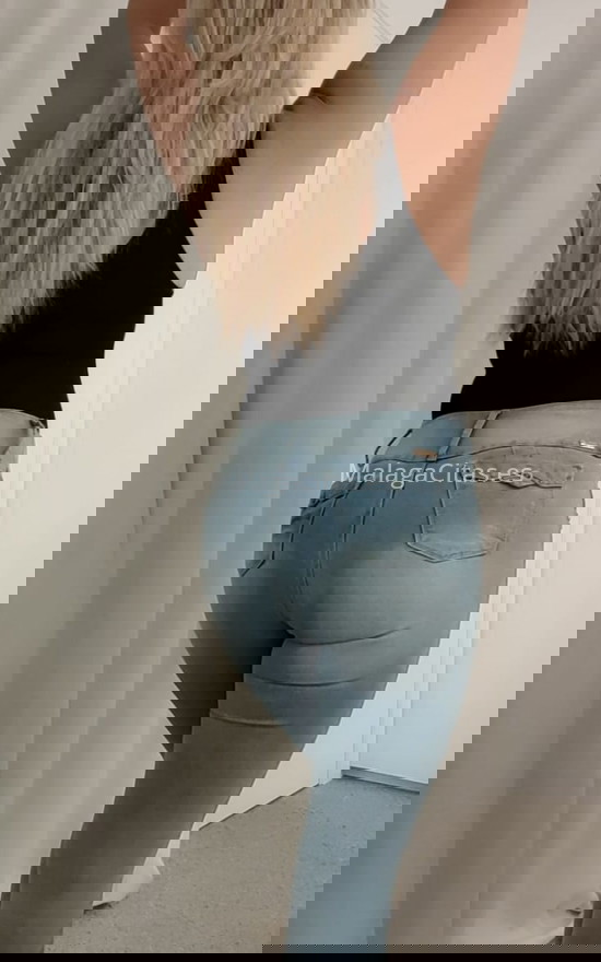 Cristal, latina . 634337498. Citas en MÁLAGA, MÁLAGA. www.malagacitas.es.