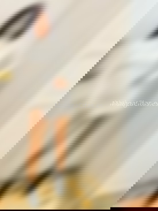 Sofia, joven latina encantadora . 604263627. Citas en MÁLAGA, MÁLAGA. www.malagacitas.es.