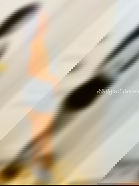 Sofia, joven latina encantadora . 604263627. Citas en MÁLAGA, MÁLAGA. www.malagacitas.es.