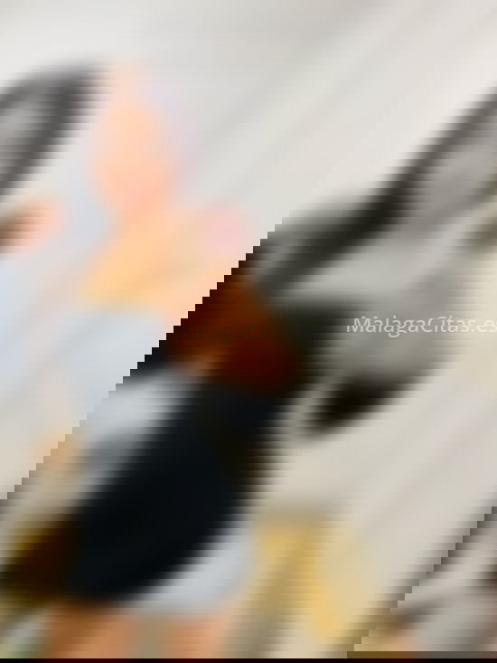 Sofia, joven latina encantadora . 604263627. Citas en MÁLAGA, MÁLAGA. www.malagacitas.es.