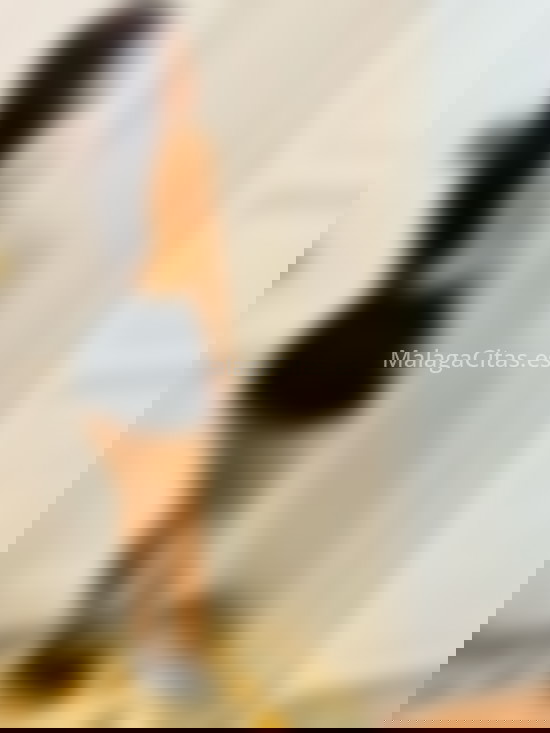 Sofia, joven latina encantadora . 604263627. Citas en MÁLAGA, MÁLAGA. www.malagacitas.es.