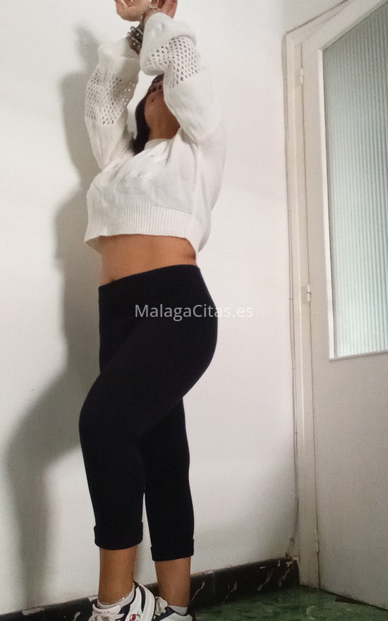 Adriana, venezolana muy carismática. 602615362. Citas en MÁLAGA, MÁLAGA. www.malagacitas.es.