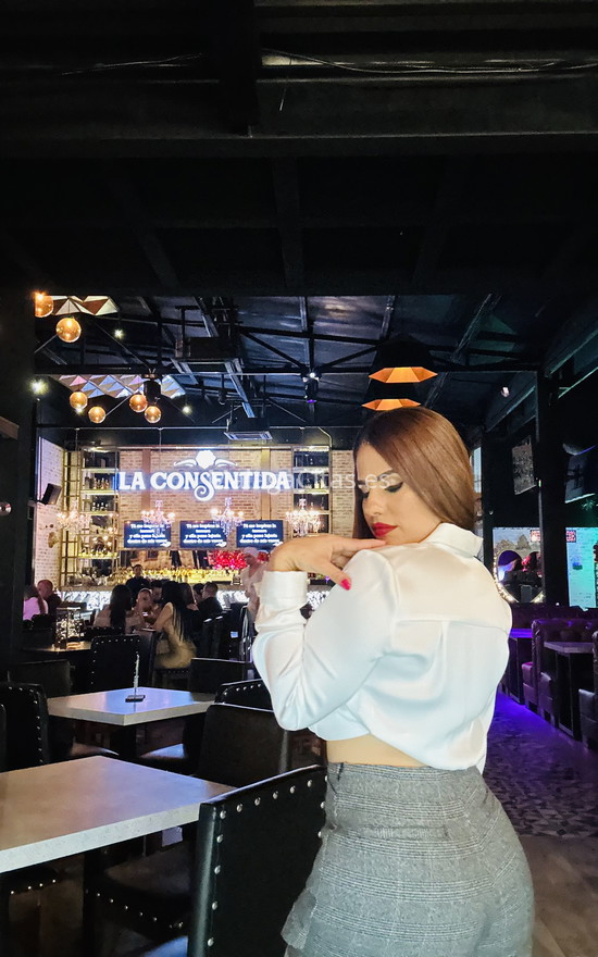 Miel, chica caribeña . 604383813. Citas en MÁLAGA, MÁLAGA. www.malagacitas.es.