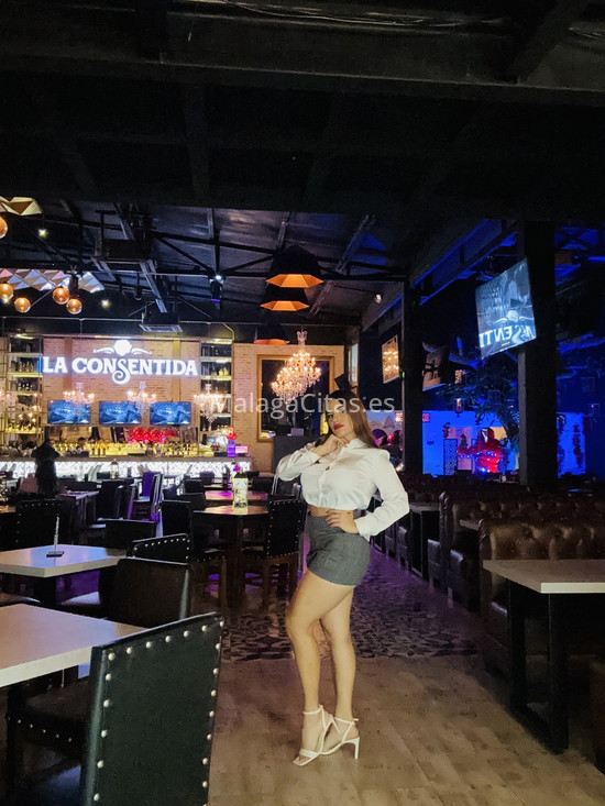 Miel, chica caribeña . 604383813. Citas en MÁLAGA, MÁLAGA. www.malagacitas.es.