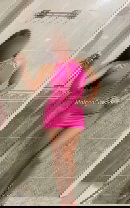 Dani, colombiana bajita y hermosa. 627590343. Citas en MÁLAGA, MÁLAGA. www.malagacitas.es.