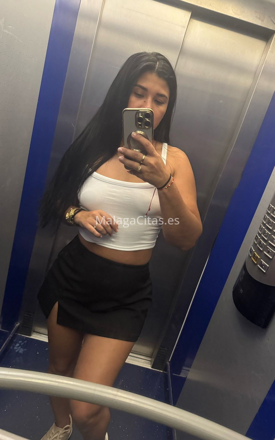 Nayara, chica divertida . 695149949. Citas en MÁLAGA, MÁLAGA. www.malagacitas.es.