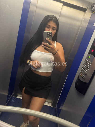 Nayara, chica divertida . 695149949. Citas en MÁLAGA, MÁLAGA. www.malagacitas.es.
