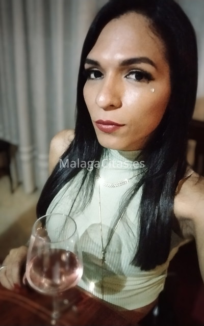 Evelyn, trans dulce. 614690684. Citas en MÁLAGA, MÁLAGA. www.malagacitas.es.
