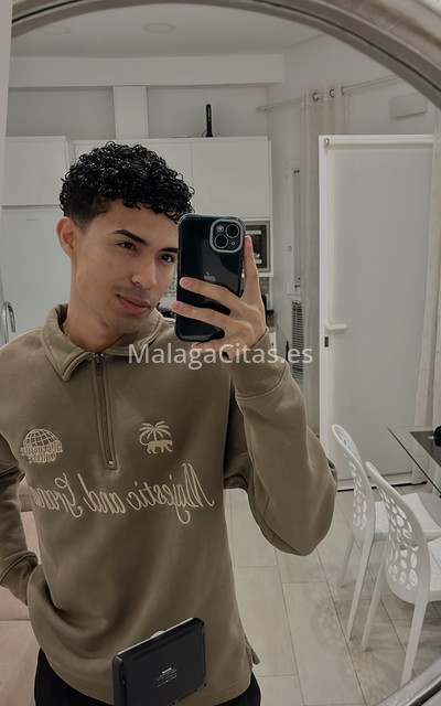 Darius, joven colombiano . 643788727. Citas en MÁLAGA, MÁLAGA. www.malagacitas.es.