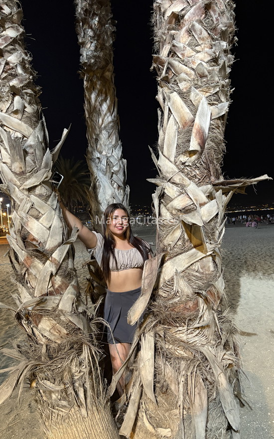 Mimosa y amigable latina, Lili. 611265138. Citas en MÁLAGA, MÁLAGA. www.malagacitas.es.