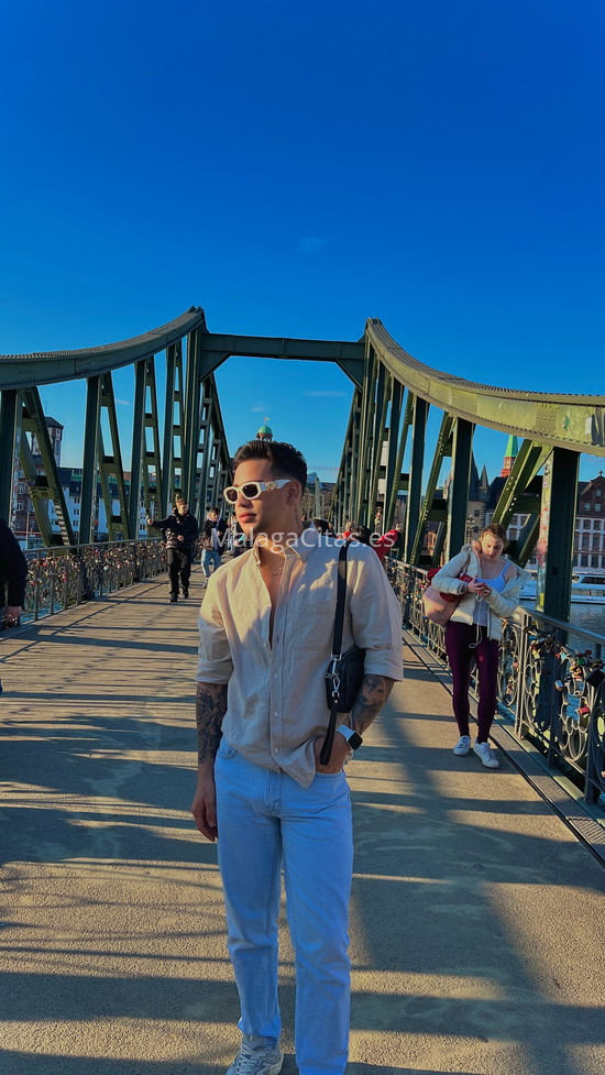 Sebastián Useche, venezolano. 666767235. Citas en MÁLAGA, MÁLAGA. www.malagacitas.es.