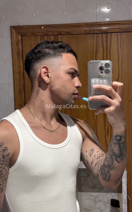 Sebastián Useche, venezolano. 666767235. Citas en MÁLAGA, MÁLAGA. www.malagacitas.es.