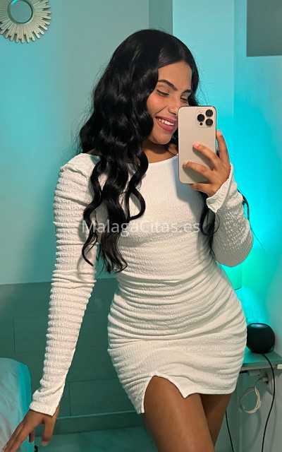 Sharon, joven venezolana . 637481544. Citas en MÁLAGA, MÁLAGA. www.malagacitas.es.