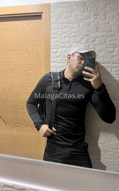Iván, colombiano recién llegado . 632905654. Citas en MÁLAGA, MÁLAGA. www.malagacitas.es.
