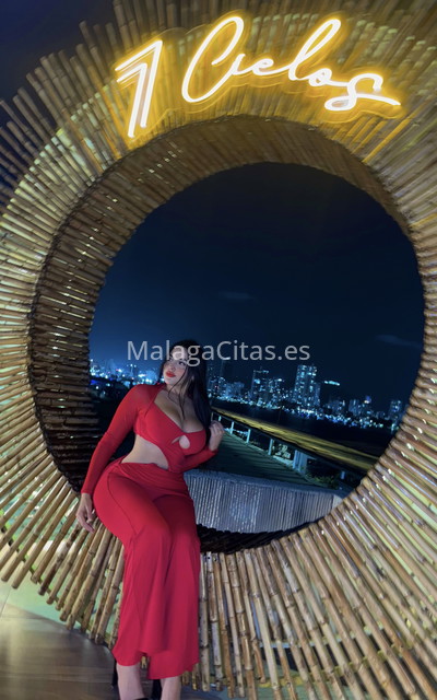Carolina, latina voluptuosa . 635719446. Citas en MÁLAGA, MÁLAGA. www.malagacitas.es.