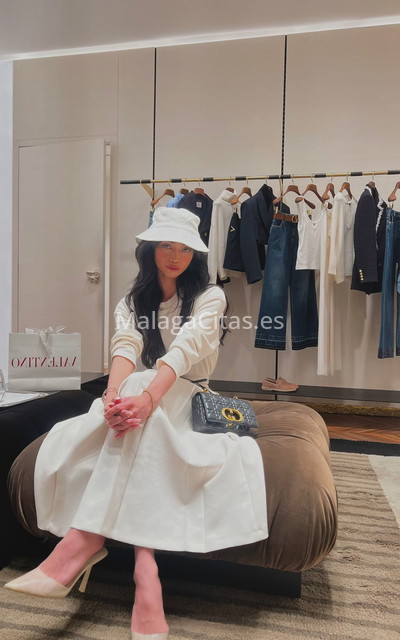 Alena, from Thailand. 691776278. Citas en MÁLAGA, MÁLAGA. www.malagacitas.es.