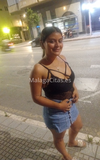 Yuli, simpática latina. 612272085. Citas en MÁLAGA, MÁLAGA. www.malagacitas.es.