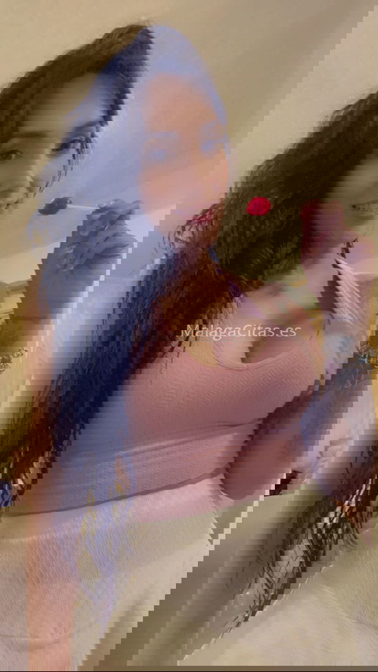 Alexa, linda y femenina trans caribeña . 695469037. Citas en MÁLAGA, MÁLAGA. www.malagacitas.es.