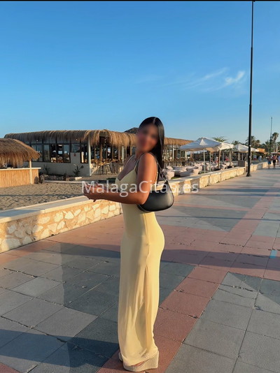 Daniela, morena con curvas. 642734019. Citas en MÁLAGA, MÁLAGA. www.malagacitas.es.