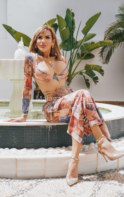 Daniela, hermosa trans con porte modelo. 697217910. Citas en MÁLAGA, MÁLAGA. www.malagacitas.es.